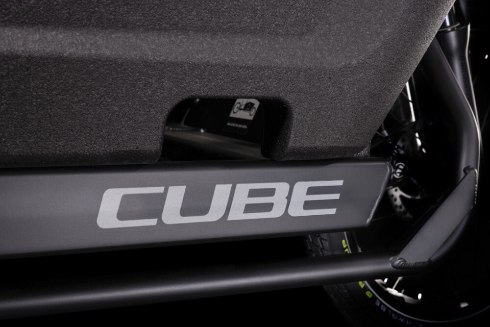 CUBE CARGO SPORT DUAL HYBRID 500 Elektro Lastenrad 2023 flashgrey black fastbike 3.jpg