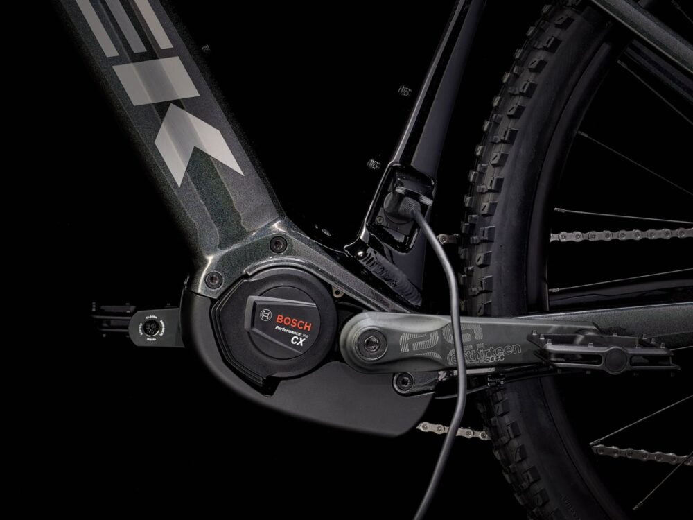 trek powerfly 5 gen4 dark prismatic trek black 90117 90118 04.jpg